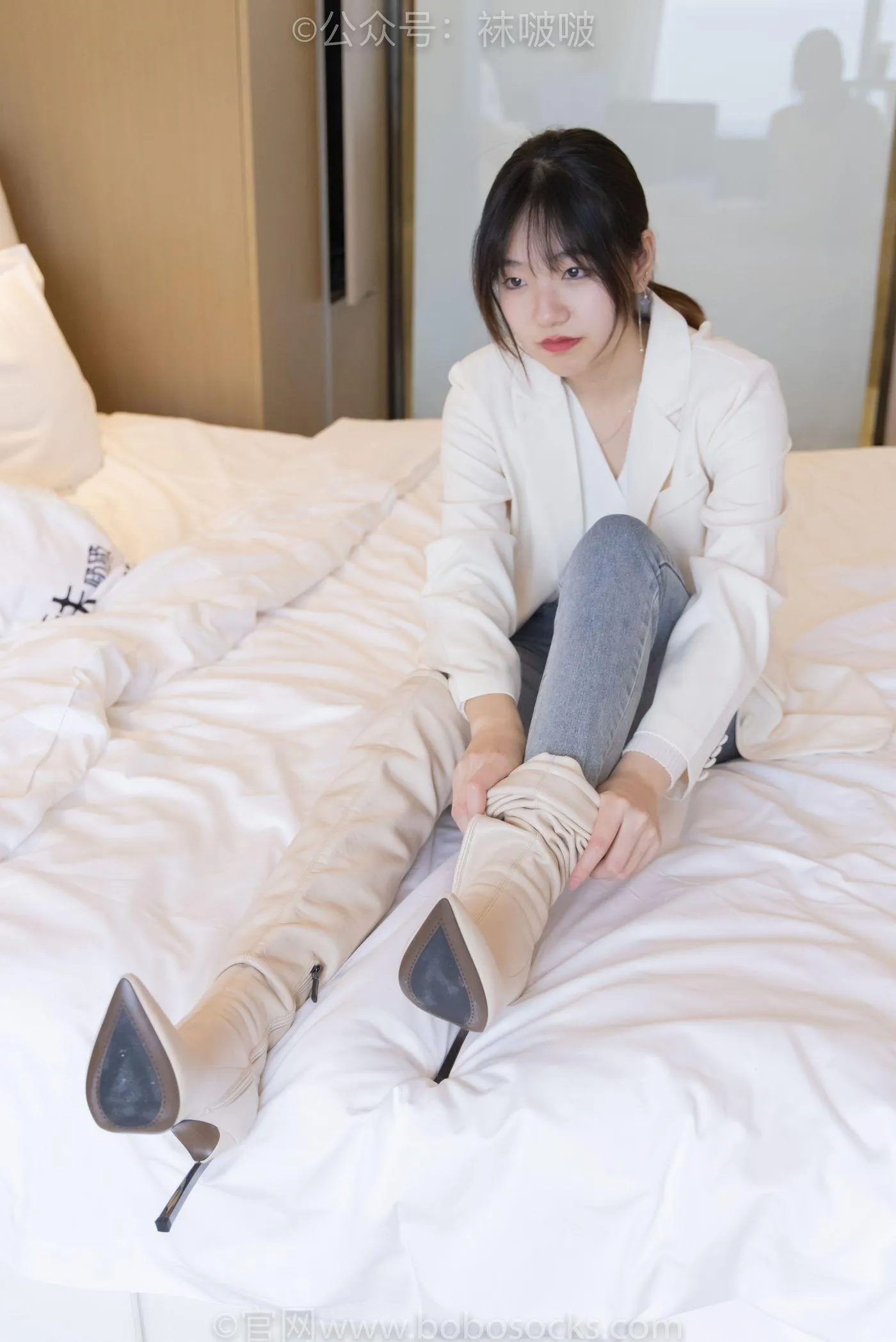 [BoBoSocks袜啵啵]NO.050 小甜豆-高跟长靴、白棉袜 [175P]插图1